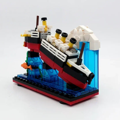 Titanic Sank Ship Break in Half 247 PCS Building Blocks Children