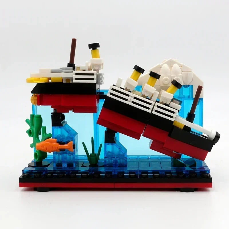 Titanic Sank Ship Break in Half 247 PCS Building Blocks Children